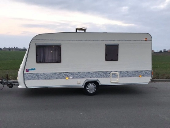                         Adria Unica 461 dla 6 osób, z przedsionkiem. DMC 1100 kg - zdjęcie 12
                        