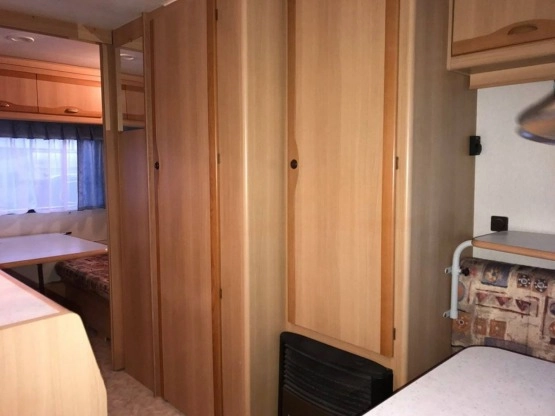                         Adria Unica 461 dla 6 osób, z przedsionkiem. DMC 1100 kg - zdjęcie 19
                        