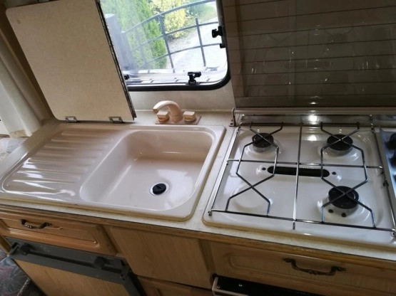                         Przyczepa kempingowa Compass Image 430/5 - zdjęcie 8
                        