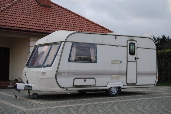                         SAM Lekka DMC 750 kg! Ciepła woda! Ogrzewanie! WC! Prysznic! Zadbana! - zdjęcie 1
                        