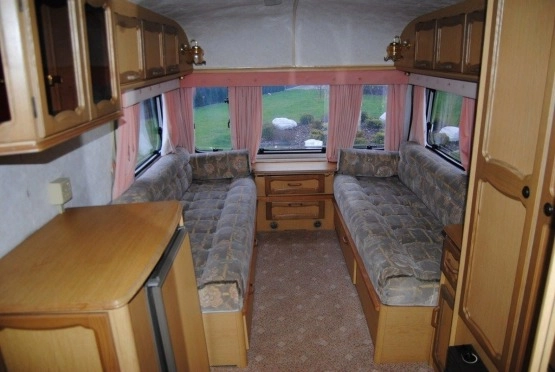                         SAM Lekka DMC 750 kg! Ciepła woda! Ogrzewanie! WC! Prysznic! Zadbana! - zdjęcie 7
                        