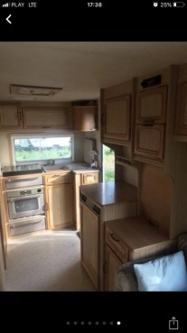                         Przyczepa kempingowa Elddis Ex300 - zdjęcie 2
                        