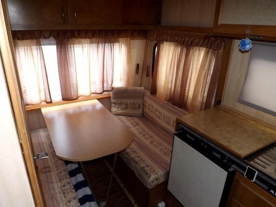                         Przyczepa kempingowa ADRIA 305 SL - zdjęcie 4
                        