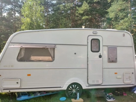                         Angielska przyczepa Vanroyce Caravans Model 450 - zdjęcie 1
                        