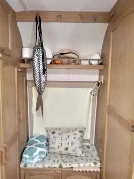                         Angielska przyczepa Vanroyce Caravans Model 450 - zdjęcie 6
                        