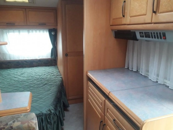                         Przyczepa Hobby 4-osobowa z 1999 r. - zdjęcie 5
                        