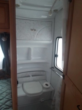                         Przyczepa Hobby 4-osobowa z 1999 r. - zdjęcie 7
                        