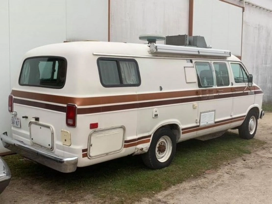                         Dodge Camper - zdjęcie 11
                        