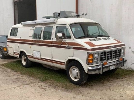                         Dodge Camper - zdjęcie 1
                        