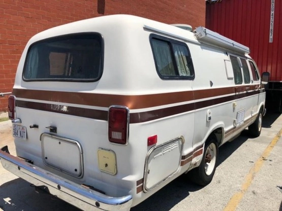                         Dodge Camper - zdjęcie 9
                        