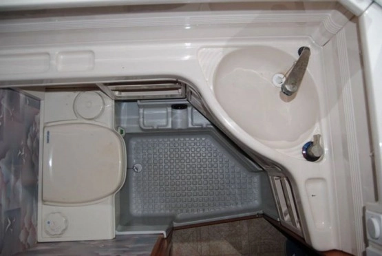                         HOBBY 495 Zadbana Zarejestrowana Z przedsionkiem i WC POLECAM!!! - zdjęcie 2
                        