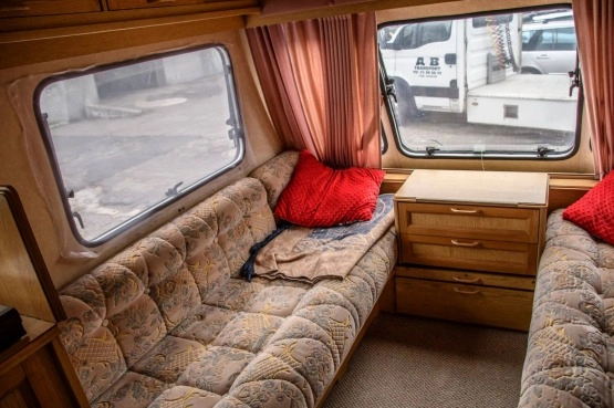                         Przyczepa kempingowa Elddis Sceptre Crown - zdjęcie 10
                        