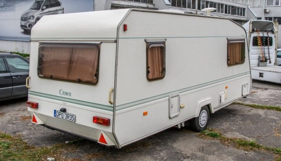                         Przyczepa kempingowa Elddis Sceptre Crown - zdjęcie 9
                        