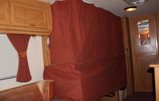                         Przyczepa Fleedwood, rok 2004 - zdjęcie 19
                        