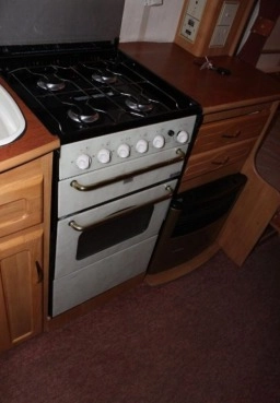                         Przyczepa Fleedwood, rok 2004 - zdjęcie 25
                        