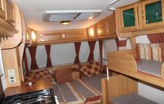                         Przyczepa Fleedwood, rok 2004 - zdjęcie 3
                        