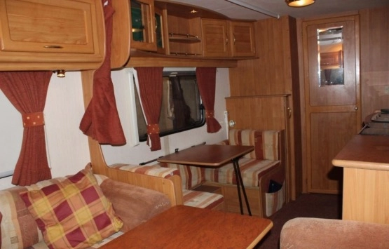                         Przyczepa Fleedwood, rok 2004 - zdjęcie 7
                        