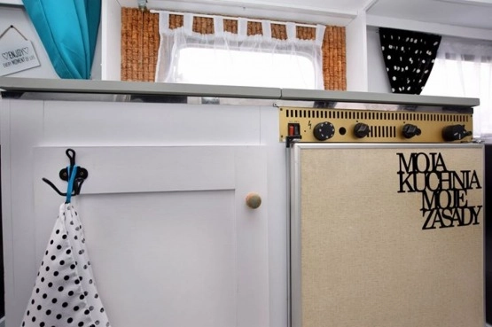                         Przyczepa Kempingowa De Reu 4000 - zdjęcie 28
                        