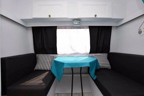                         Przyczepa Kempingowa De Reu 4000 - zdjęcie 9
                        