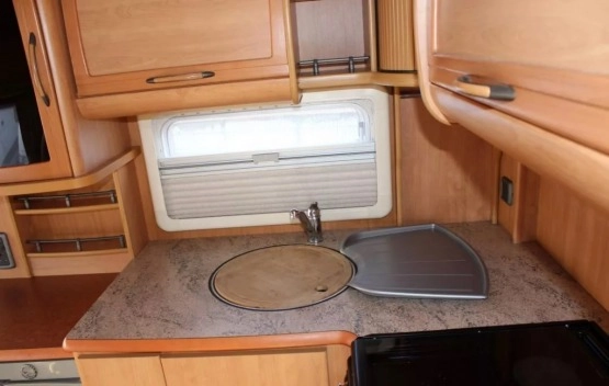                         Przyczepa kempingowa ACE, rok produkcji 2005 - zdjęcie 14
                        