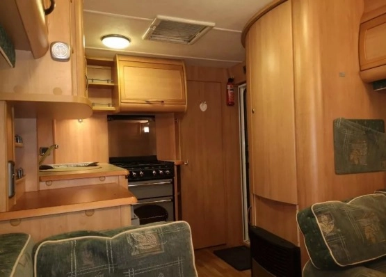                         Przyczepa kempingowa ACE, rok produkcji 2005 - zdjęcie 6
                        