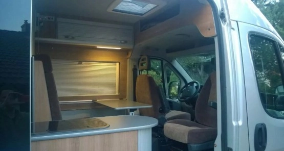                         Auto Citroen Jumper II Camper Van - zdjęcie 11
                        