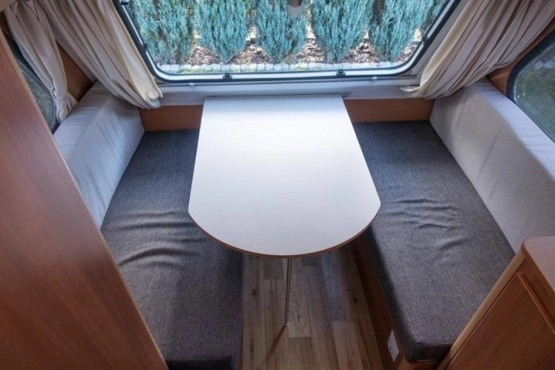                         Nowa Przyczepa Kempingowa N126ET Toaleta Prysznic Kuchnia Ogrzewanie SUPER OKAZJA Wyprzedaż 2018 - zdjęcie 6
                        