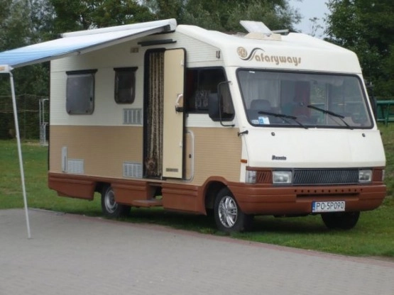                         Kamper Fiat Ducato 1.9 TD - ZAMIENIĘ - zdjęcie 1
                        