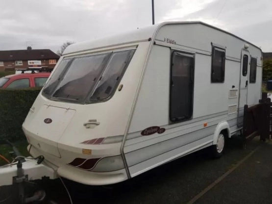                         Przyczepa kempingowa Elddis 5-6 osobowa - zdjęcie 1
                        