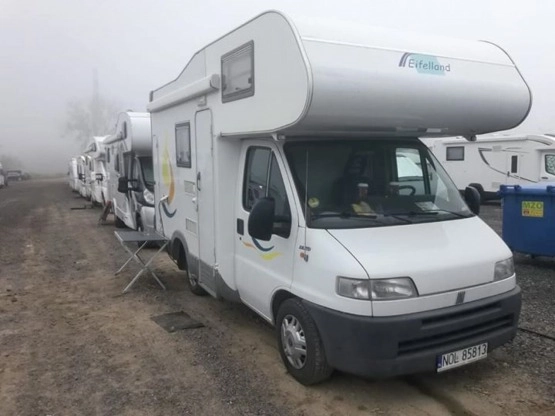                         Kamper Fiat Ducato z 2002 roku - zdjęcie 1
                        