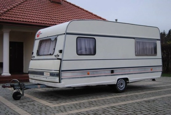                         BURSTNER Idealna na działkę! Mobilna! 4 os. z WC. Ogrzewanie! Sucha! - zdjęcie 1
                        