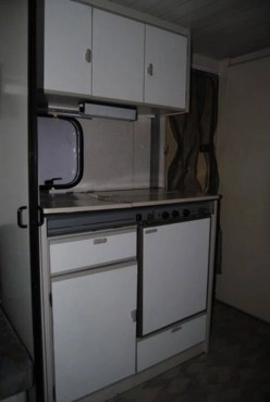                         BURSTNER Idealna na działkę! Mobilna! 4 os. z WC. Ogrzewanie! Sucha! - zdjęcie 4
                        