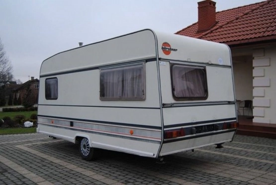                         BURSTNER Idealna na działkę! Mobilna! 4 os. z WC. Ogrzewanie! Sucha! - zdjęcie 8
                        