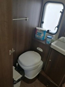                         Ford Roler Alkowa - zdjęcie 13
                        