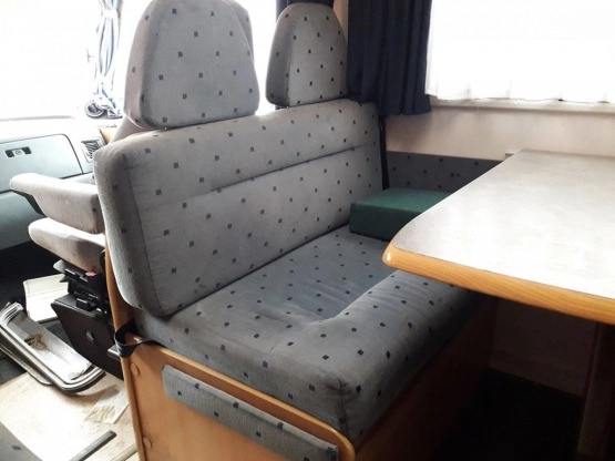                         Kamper Hymer 544. 2001 rok. Pierwsza rejestracja 2002 - zdjęcie 10
                        