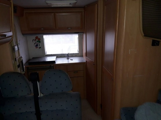                         Kamper Hymer 544. 2001 rok. Pierwsza rejestracja 2002 - zdjęcie 15
                        