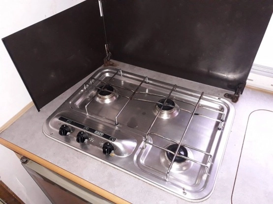                         Kamper Hymer 544. 2001 rok. Pierwsza rejestracja 2002 - zdjęcie 17
                        