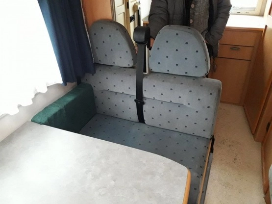                         Kamper Hymer 544. 2001 rok. Pierwsza rejestracja 2002 - zdjęcie 24
                        