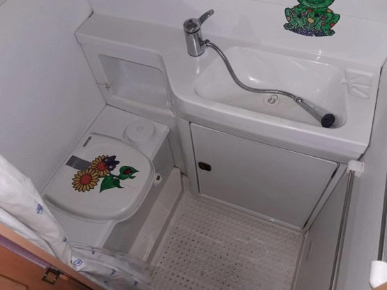                         Kamper Hymer 544. 2001 rok. Pierwsza rejestracja 2002 - zdjęcie 4
                        