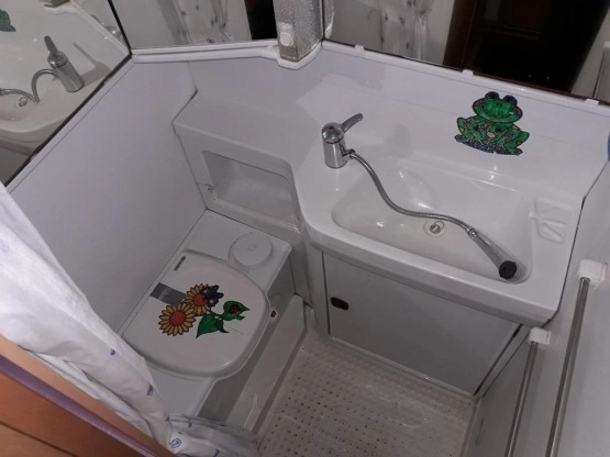                         Kamper Hymer 544. 2001 rok. Pierwsza rejestracja 2002 - zdjęcie 5
                        