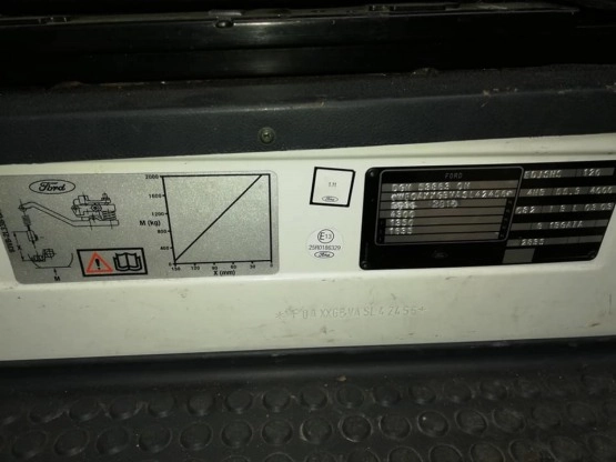                         Ford Transit Camper 1996 rok - zdjęcie 16
                        