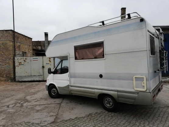                         Ford Transit Camper 1996 rok - zdjęcie 8
                        