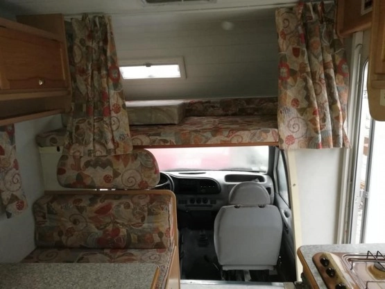                         Ford Transit Camper 1996 rok - zdjęcie 9
                        