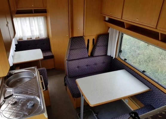                         Kamper Dethleffs A5820, 1998 rok - zdjęcie 7
                        