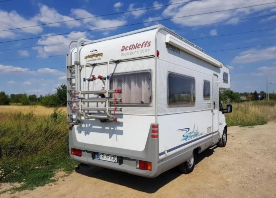                         Kamper Dethleffs A5820, 1998 rok - zdjęcie 9
                        