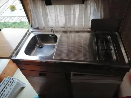                         Przyczepa kampingowa Hymer Eriba Nova 460 - zdjęcie 2
                        