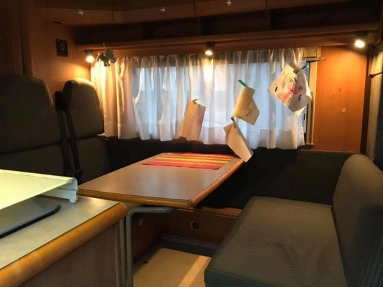                         Kamper FIAT Dethleffs 2,5 tdi, 1994 rok, 186 tys. km - zdjęcie 7
                        