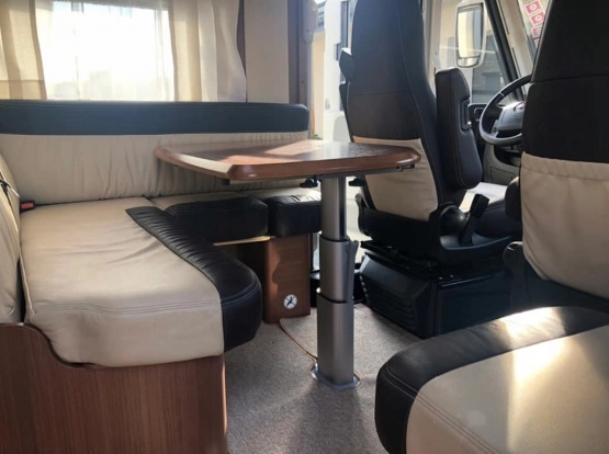                         Kamper LMC Explorer Comfort Line I730G - zdjęcie 5
                        