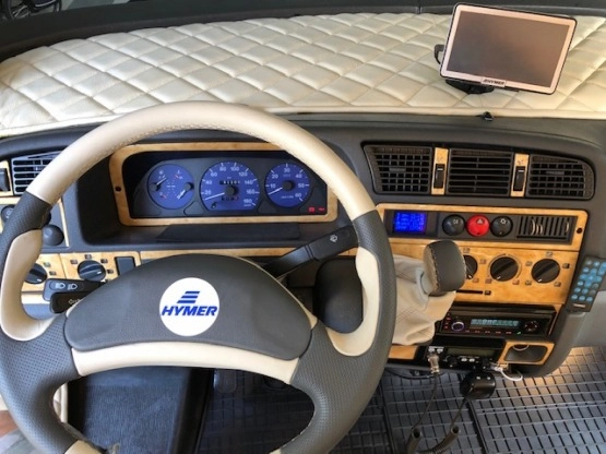                         KAMPER HYMER B 584 IDEALNY 23% VAT - zdjęcie 6
                        