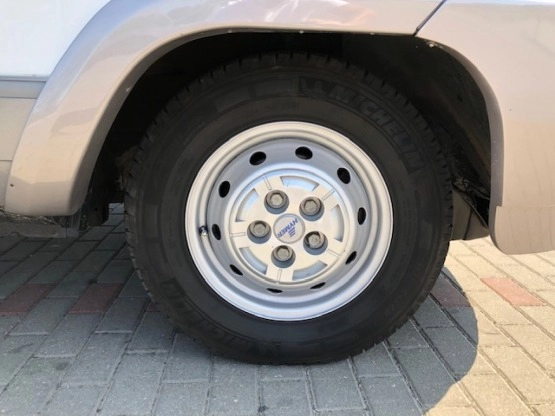                         KAMPER HYMER B 584 IDEALNY 23% VAT - zdjęcie 7
                        